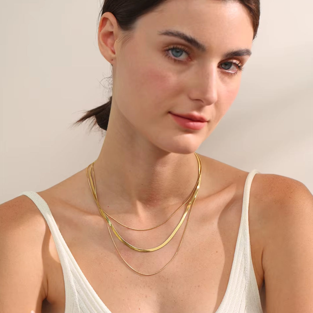 collar, joyas, oro 18K, acero inoxidable, cadena cobra, capas, moda, accesorios