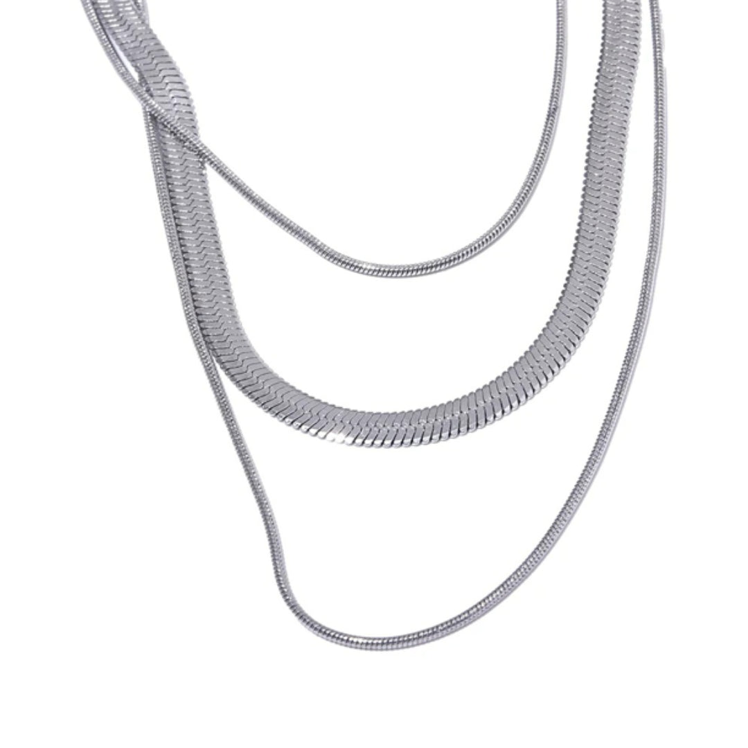 collar, joyas, oro 18K, acero inoxidable, cadena cobra, capas, moda, accesorios