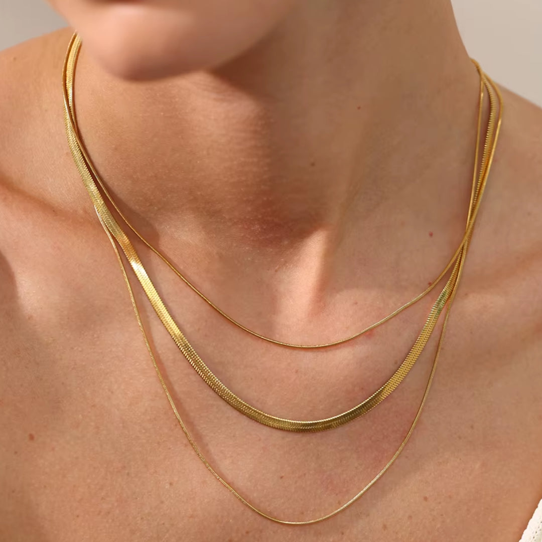 collar, joyas, oro 18K, acero inoxidable, cadena cobra, capas, moda, accesorios