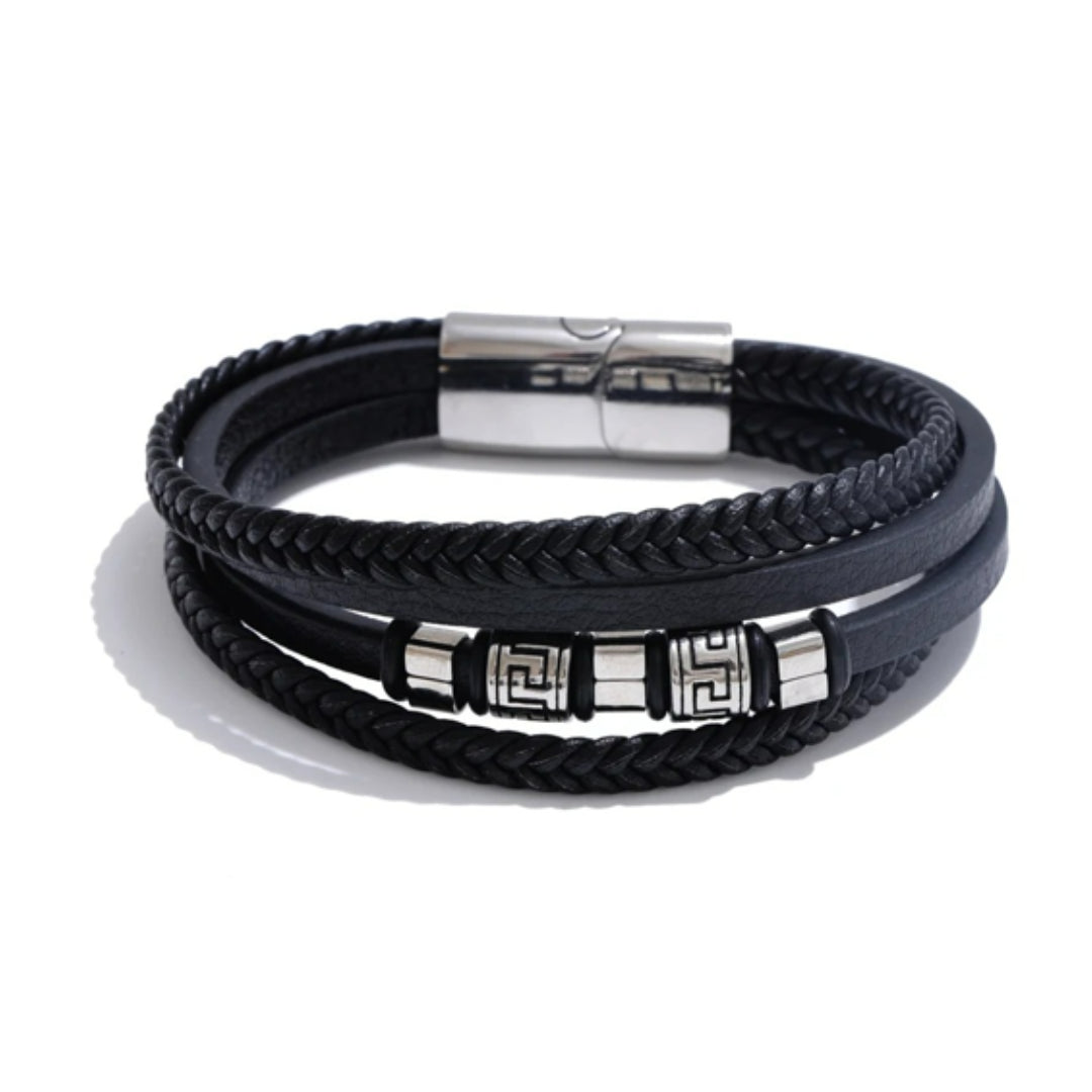 <img src="https://lenorajewelry.com/pulsera-trenzada-boldsteel-68.jpg" alt="Pulsera trenzada de acero inoxidable para hombres" />